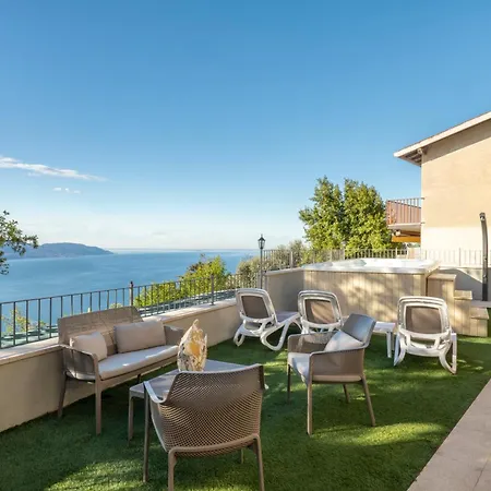Piccola Meraviglia Sul Garda Holiday home Muslone